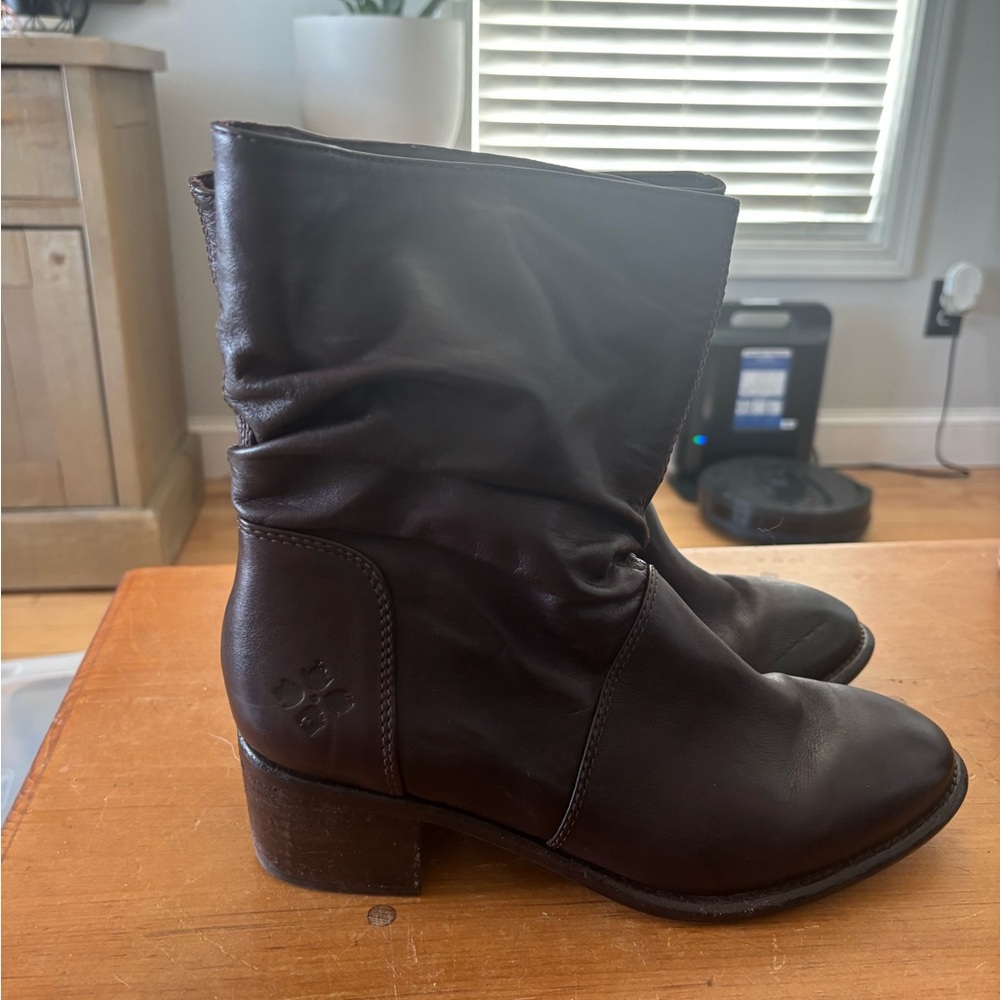 Patricia Nash Dark Brown Leather Heeled Boots - Picture 3 of 8